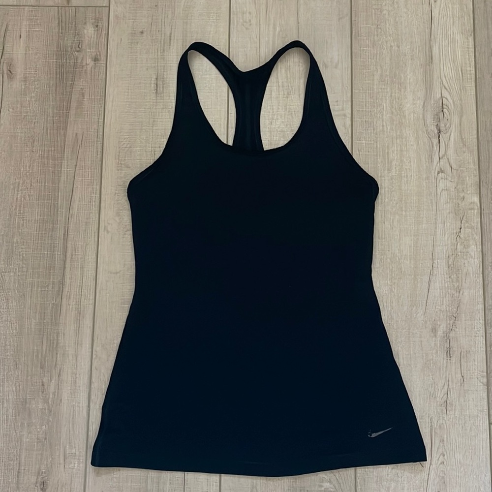 Nike stretchy tank